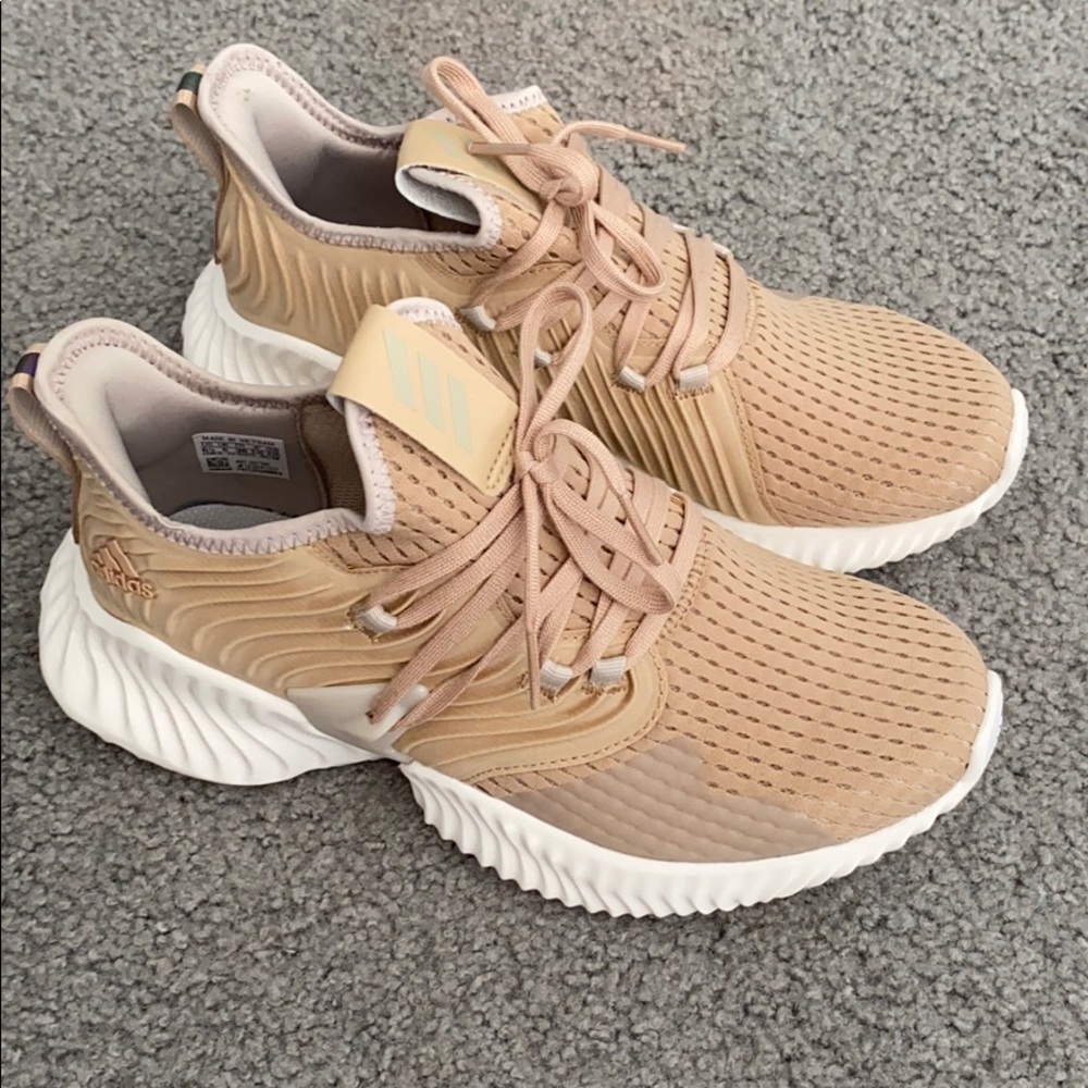 Adidas Alphabounce Running Shoes
